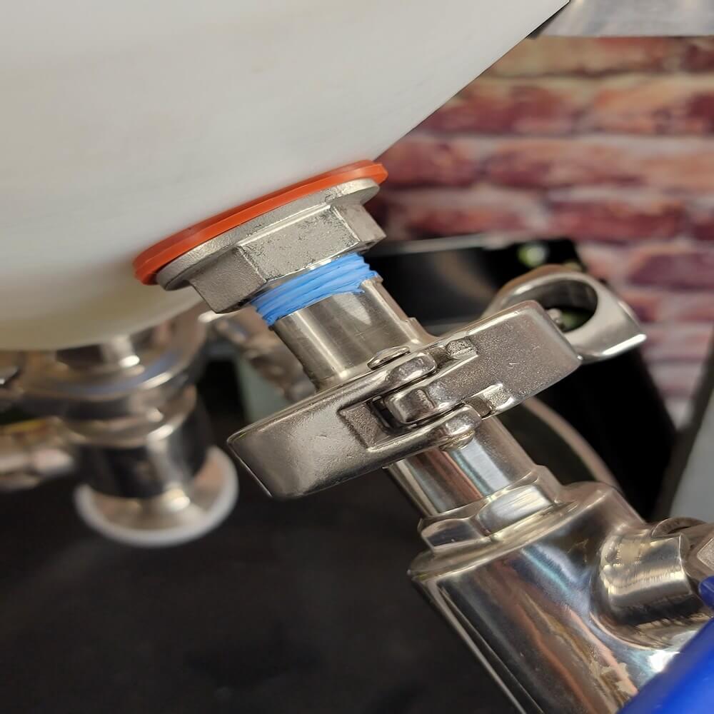 NPT to 1.5" Tri-Clamp Adapter Fitting